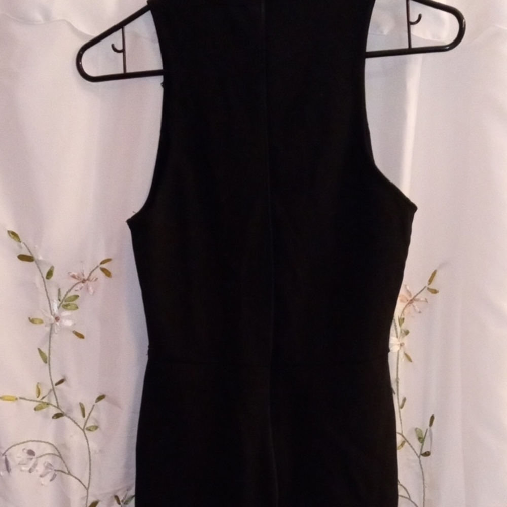Charlotte Russe Black Sleeveless Romper with Grommet Detail - Picture 5 of 6